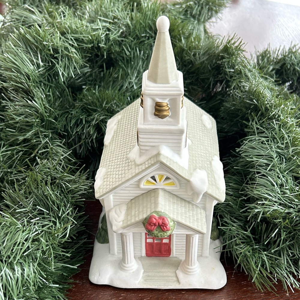 Vintage PartyLite Village THE CHURCH Porcelain Bisque Tealight Candle Holder